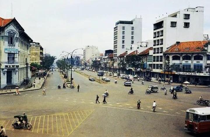 Hotspot Matrix và việc ôm con
